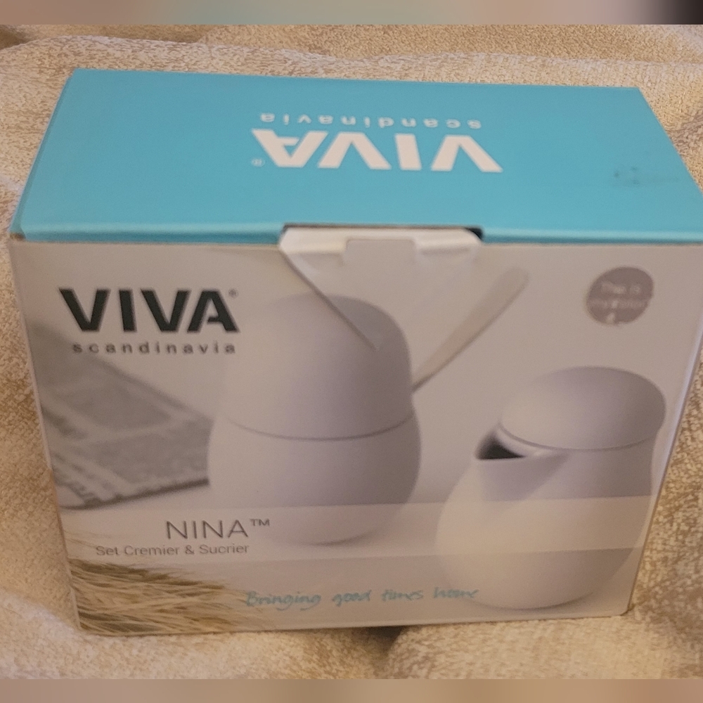 VIVA Scandinavia Taupe Creamer and Sugar Set, NIB